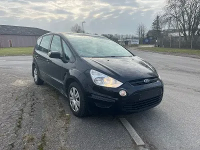 Używany Ford S-MAX Trend 160 KM (117 kW) 2012 Czarny Minivan