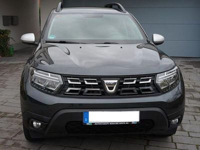 Grau Gebraucht 2023 Dacia Duster Comfort SUV | 18.400 € (Fairer Preis)