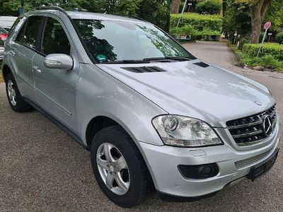 Silber Gebraucht 2007 Mercedes ML280 SUV | 3.950 € (Superpreis)