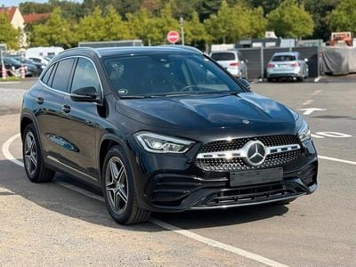 Mercedes GLA220