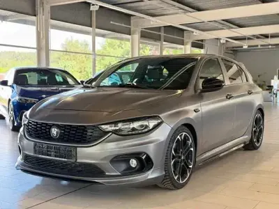 Gebraucht VW T-Roc R-line 173 PS (127 kW) 2019 Andere SUV