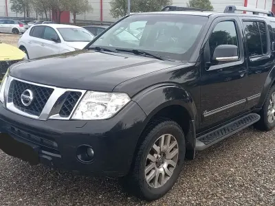 Gebraucht Nissan Pathfinder 231 PS (169 kW) 2014 Schwarz SUV