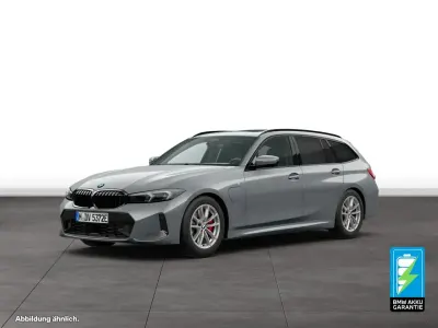 Gebraucht BMW 330e M Sport 292 PS (214 kW) 2025 Grau Kombi