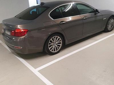Second-hand BMW 530 Comfort Edition 258 CP (189 kW) 2013 Andere farben Berlinǎ