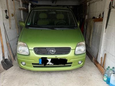 Grün Gebraucht 2000 Opel Agila Kleinwagen | 1.000 € (Guter Preis)