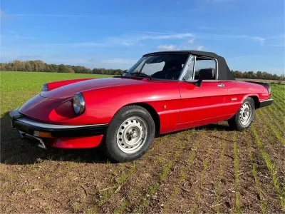 Gebraucht Alfa Romeo Spider 103 PS (75 kW) 1986 Rot Cabrio