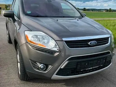 Gebraucht Ford Kuga Titanium 140 PS (102 kW) 2012 Braun SUV