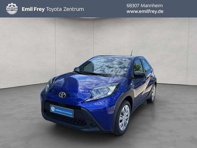 Neu Toyota Aygo X Business Edition 72 PS (52 kW) 2025 Juniper blue metallic SUV