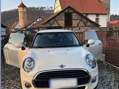 Second-hand Mini ONE 101 CP (74 kW) 2018 Alb Hatchback