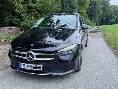 Mercedes B220