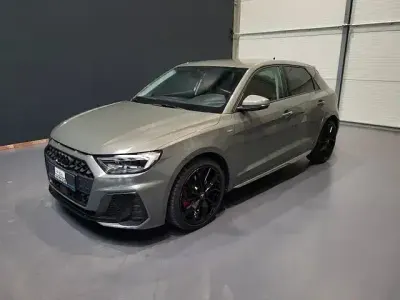 Gebraucht Audi A1 S-Line 207 PS (152 kW) 2023 Chronsograu SUV