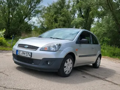 Gebraucht Ford Fiesta 60 PS (44 kW) 2006 Silber Kleinwagen