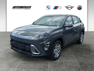 Neu Hyundai Kona Select 150 PS (110 kW) 2026 Ecotronic grey SUV