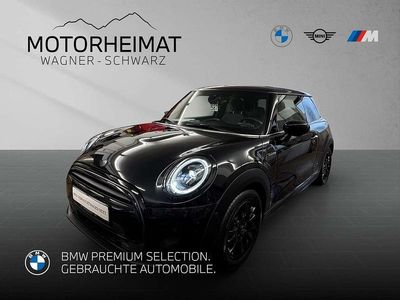 Gebraucht Mini Cooper Classic 136 PS (100 kW) 2024 Midnight black metallic Kleinwagen