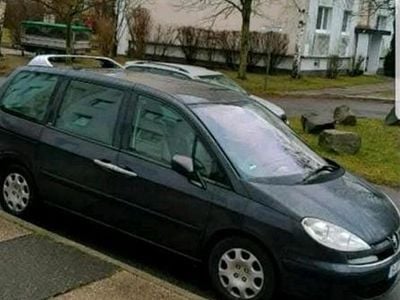 Peugeot 807