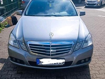 Mercedes E220