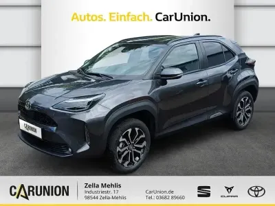 Neu Toyota Yaris Cross 131 PS (96 kW) 2026 Marlingrau SUV
