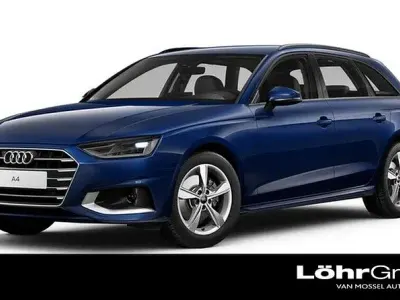 Gebraucht Audi A4 Advanced Plus 163 PS (119 kW) 2023 Navarrablau metallic Kombi