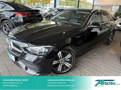 Gebraucht Mercedes C200 Avantgarde 204 PS (150 kW) 2023 Schwarz Limousine