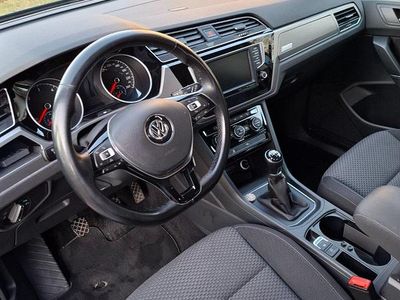 Gebraucht VW Touran Comfortline 110 PS (80 kW) 2016 Blau Van / Kleinbus