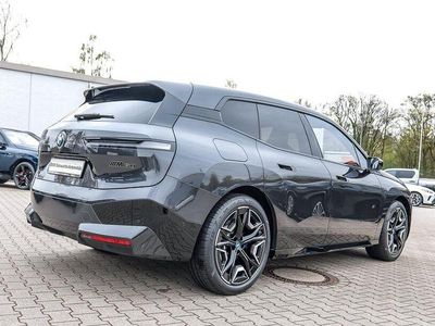 Gebraucht BMW iX M Sport 397 kW (540 PS) 2025 Sophistograu brillanteffekt SUV