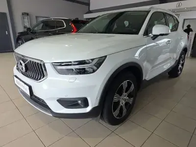 Gebraucht Volvo XC40 Inscription 197 PS (144 kW) 2022 Weiß SUV