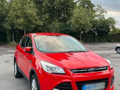 Second-hand Ford Kuga 150 CP (110 kW) 2015 Roșu SUV