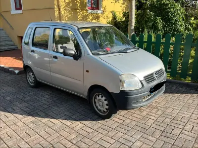 Gebraucht Opel Agila 58 PS (42 kW) 2001 Silber Van / Kleinbus