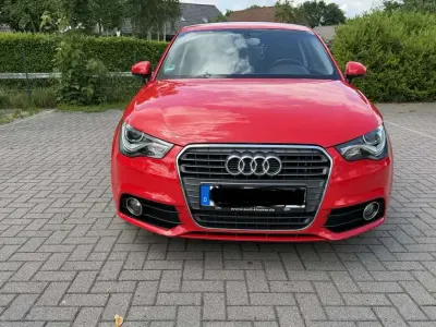 Gebraucht Audi A1 Design 116 PS (85 kW) 2014 Rot Kleinwagen