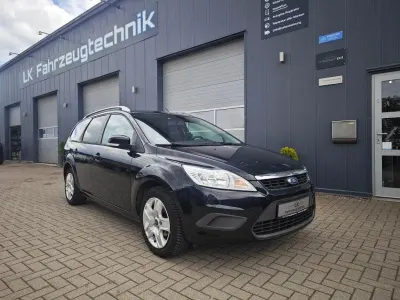 Gebraucht Ford Focus Style 101 PS (74 kW) 2010 Schwarz Kombi