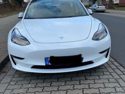 gebraucht Tesla Model 3 LR, AHK, sehr guter Zustand