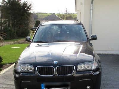 gebraucht BMW X3 xDrive 20d - M Paket - AHK - Panoramadach -