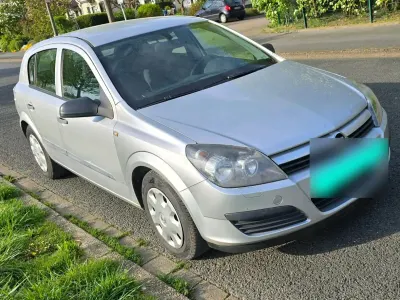 Usata Opel Astra 105 CV (77 kW) 2004 Argento Berlina