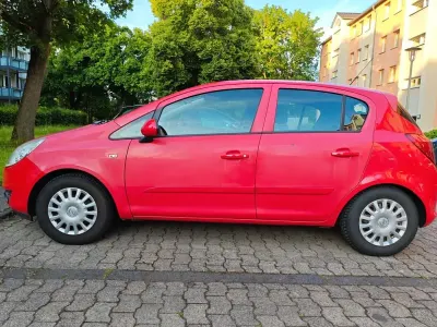 Gebraucht Opel Corsa 90 PS (66 kW) 2008 Rot Kleinwagen