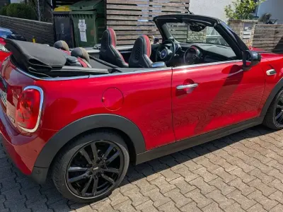 Gebraucht Mini Cooper Cabriolet 136 PS (100 kW) 2017 Rot Cabrio
