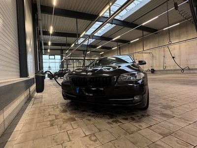 Gebraucht BMW 530 Comfort Edition 258 PS (189 kW) 2013 Schwarz Kombi