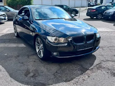 Gebraucht BMW 325 Cabriolet 217 PS (159 kW) 2007 Schwarz Cabrio