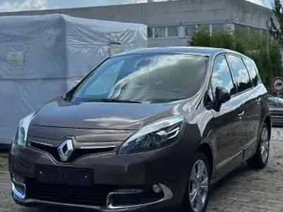 Gebraucht Renault Grand Scénic III 110 PS (80 kW) 2011 Braun Van / Kleinbus