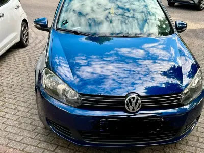 Gebraucht VW Golf VI 122 PS (89 kW) 2009 Blau Kleinwagen