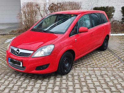 Rot Gebraucht 2010 Opel Zafira Van / Kleinbus | 2.300 € (Guter Preis)