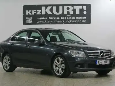 Gebraucht Mercedes C180 156 PS (114 kW) 2010 Tenoritgrau Limousine