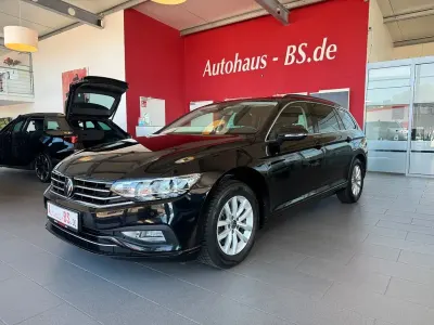 Gebraucht VW Passat IQ Drive 150 PS (110 kW) 2024 Schwarz Kombi