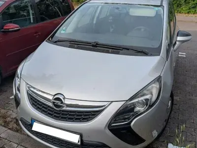 Gebraucht Opel Zafira Tourer Selection 140 PS (102 kW) 2016 Silber Van / Kleinbus