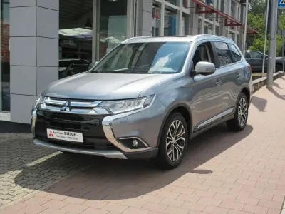 Gebraucht Mitsubishi Outlander Top 150 PS (110 kW) 2017 Titanium grey SUV