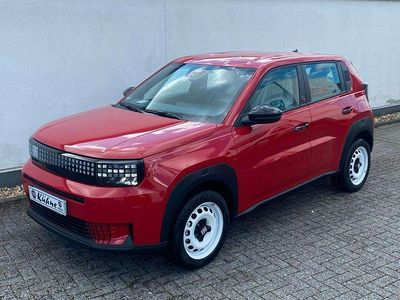 Usata Fiat Grande Panda Red 83 kW (113 CV) 2025 Rosso Utilitaria