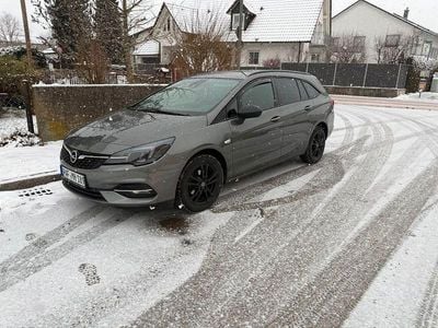 Grau Gebraucht 2022 Opel Astra Business Elegance Kombi | 11.599 € (Guter Preis)