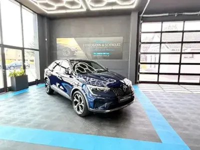 Gebraucht Renault Arkana Bose Edition 140 PS (102 kW) 2024 Blau SUV
