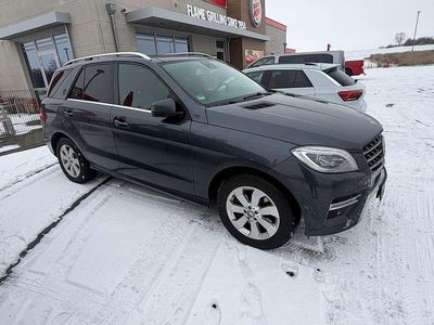 Gebraucht Mercedes ML350 AMG 258 PS (189 kW) 2014 Tenoritgrau  metalliclack SUV