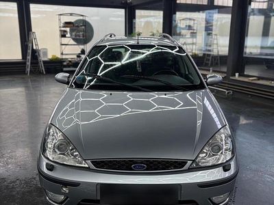 Gebraucht Ford Focus Ghia 114 PS (83 kW) 2003 Silber Kombi