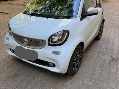 Gebraucht Smart ForTwo Cabrio Passion 71 PS (52 kW) 2017 Weiß Cabrio